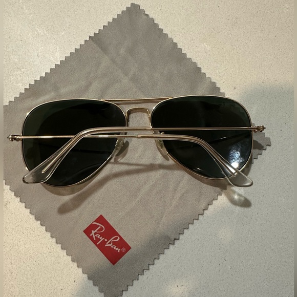 Ray-Ban Classic Aviators - Gold frame/green lenses. - Picture 11 of 12